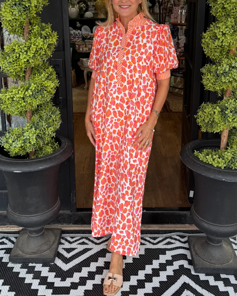 Vibrant Leopard Print Maxi Dress – Effortless Elegance