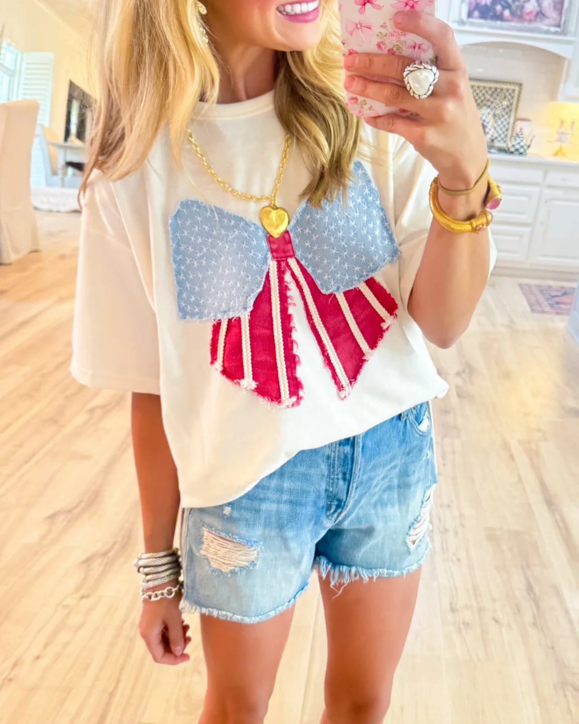 Ivory Vintage Bow Shape Flag Top