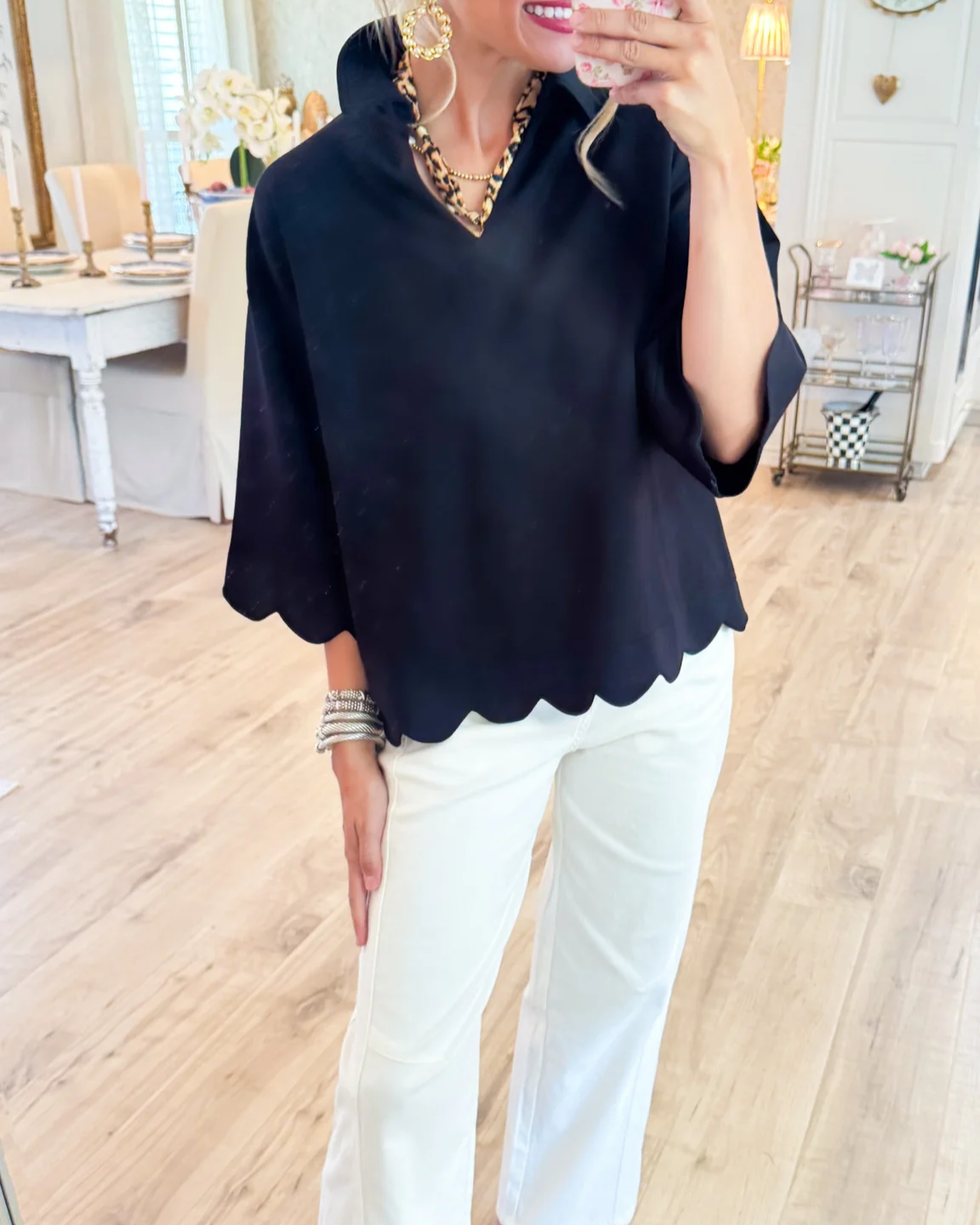 Scallop Edge Detail Solid Top