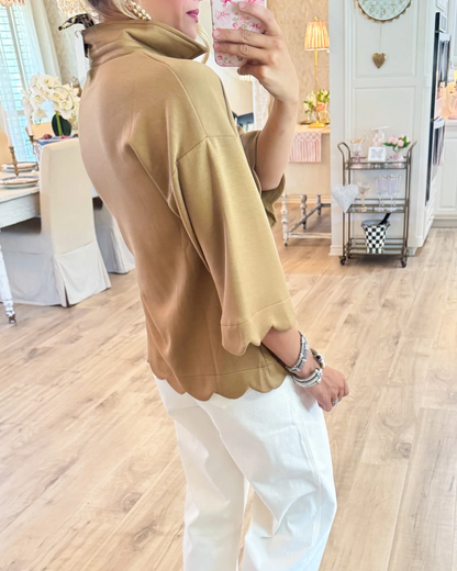 Scallop Edge Detail Solid Top