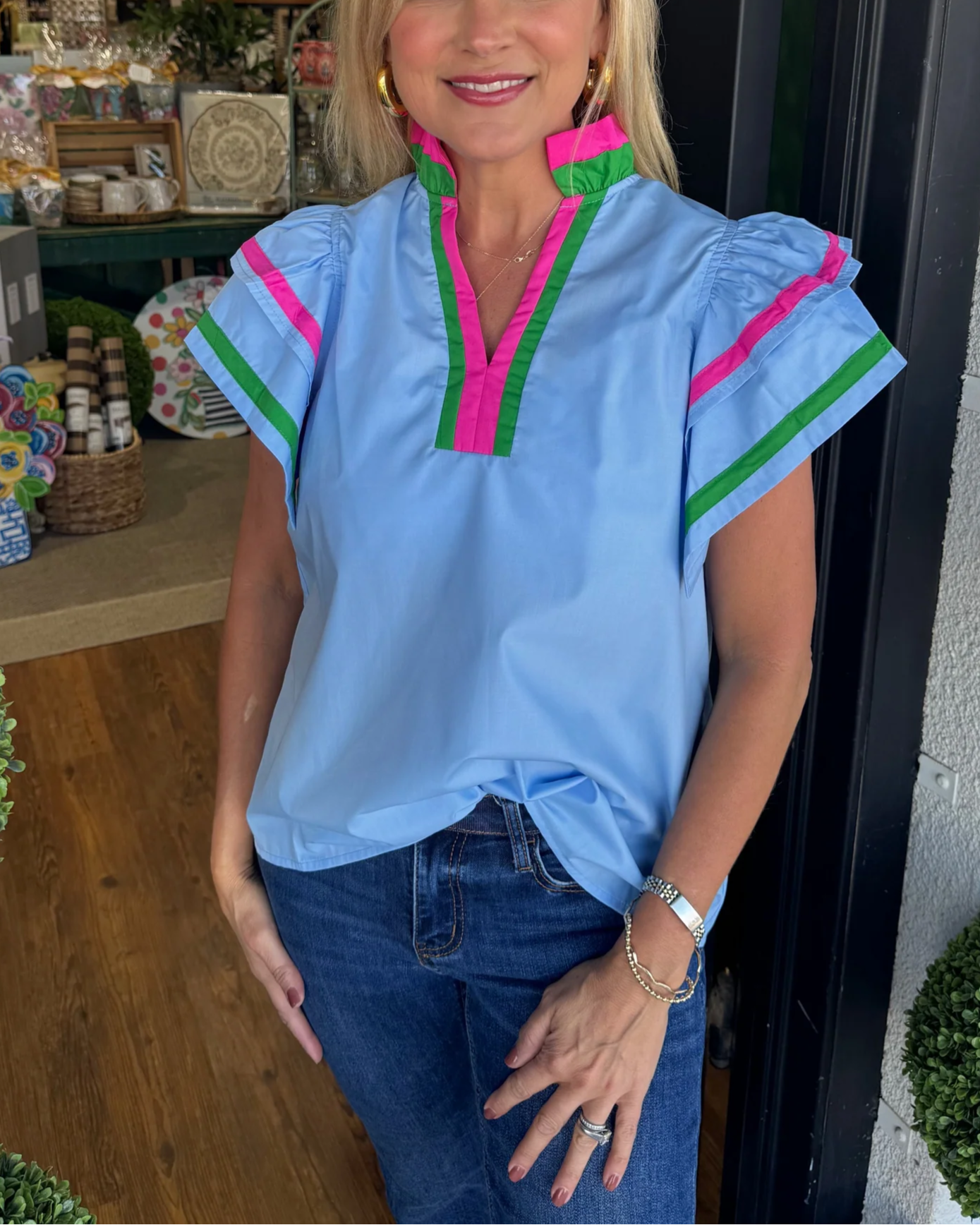 Ladies V-neck stand collar top