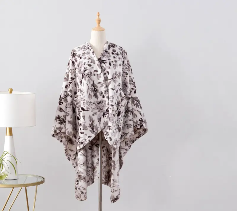 Floral Cozy Wearable Blanket with Pockets