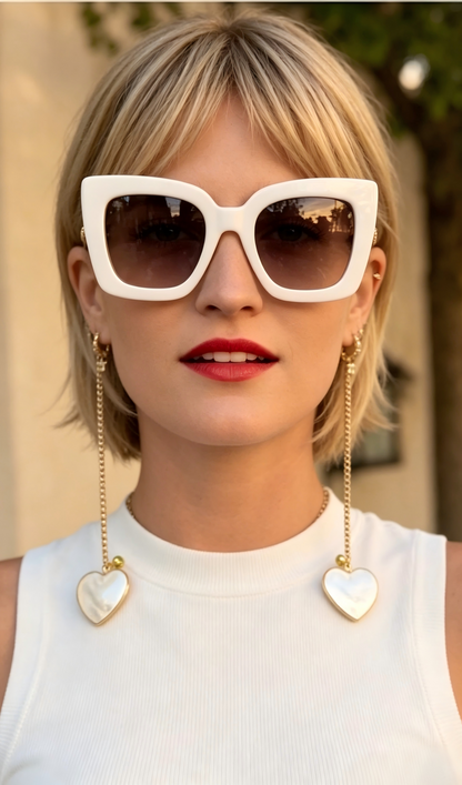 Anti-loss sunglasses with a heart-link chain